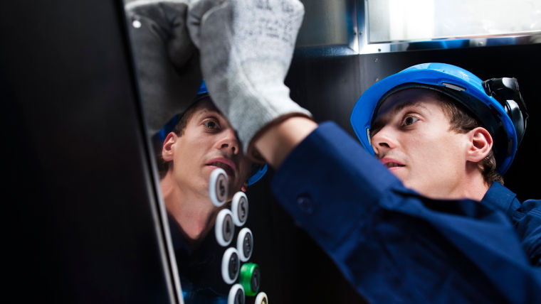 Modernization_Service_Technician-1_760x428(16-9)